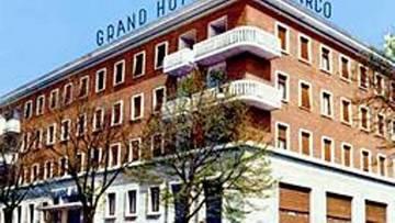 LʼAquila Grand Hotel Del Parco المظهر الخارجي الصورة